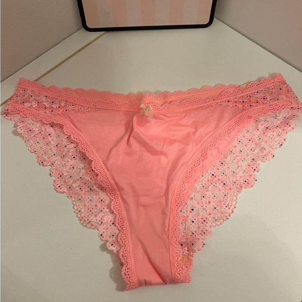 🧡Victoria's Secret Pink / peachy Lace Cheekini Bikini Bottoms & Bonus Buy💚